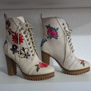 Penny Loves Kenny Floral Embroidered Lace-Up Boots